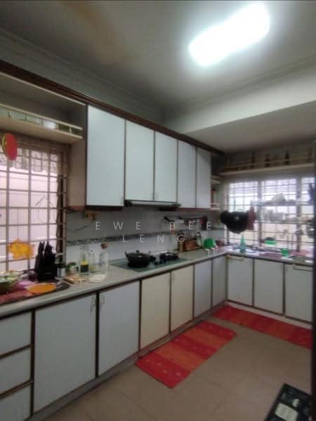Semi-Detached House for Sale in Kampung Bahru (Johor Bahru) - Ewe Bee Leng - Kitchen - PropertyGuru.com.my