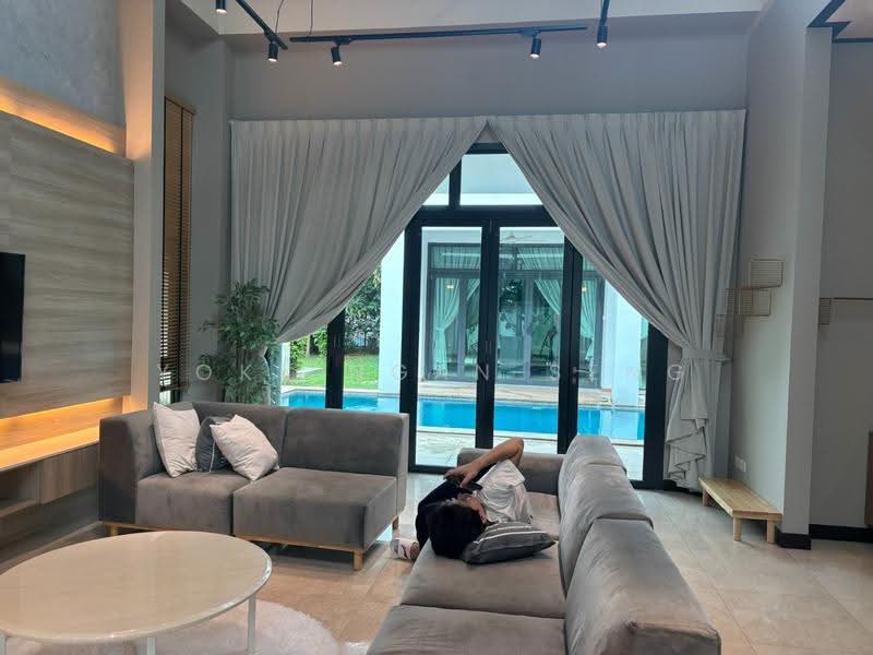 Bungalow House for Rent in Puchong (Selangor) - Yoke Ngan Seng - Living Room - PropertyGuru.com.my
