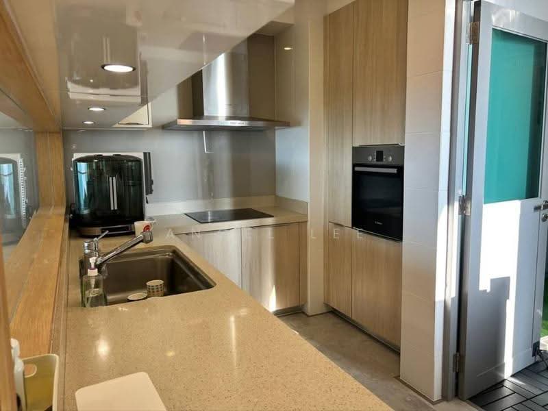 Service Residence for Sale at Southern Marina Residences - Angel Lee - Kitchen - PropertyGuru.com.my