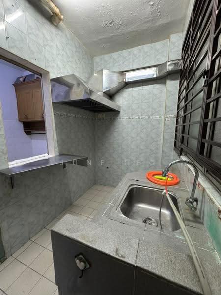 Apartment for Rent at Sri Kenari Apartment - June Teo - Kitchen - PropertyGuru.com.my