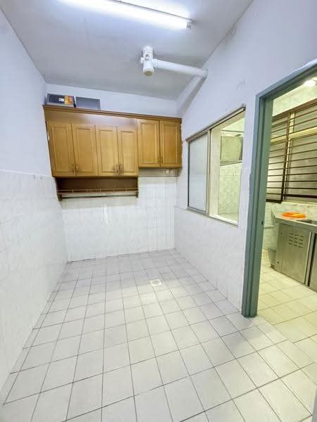 Apartment for Rent at Sri Kenari Apartment - June Teo - Kitchen - PropertyGuru.com.my