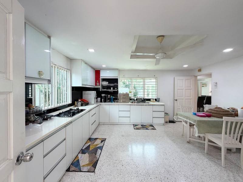 Bungalow House for Sale in Ampang (Selangor) - Luqman Ramli - Kitchen - PropertyGuru.com.my