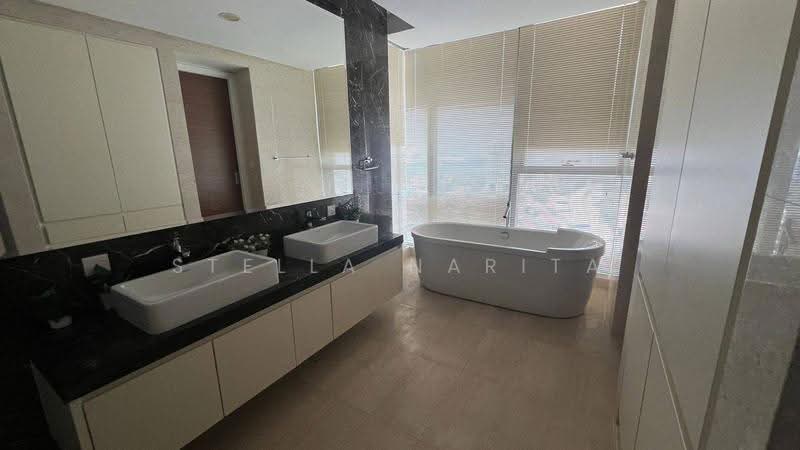 Service Residence for Rent at The Astaka @ 1 Bukit Senyum - Stella Narita - Bathroom - PropertyGuru.com.my