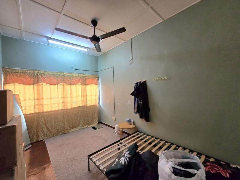 2-storey Terraced House for Sale in Taman Cempaka (Ampang) - Mahirah . - Bedroom - PropertyGuru.com.my