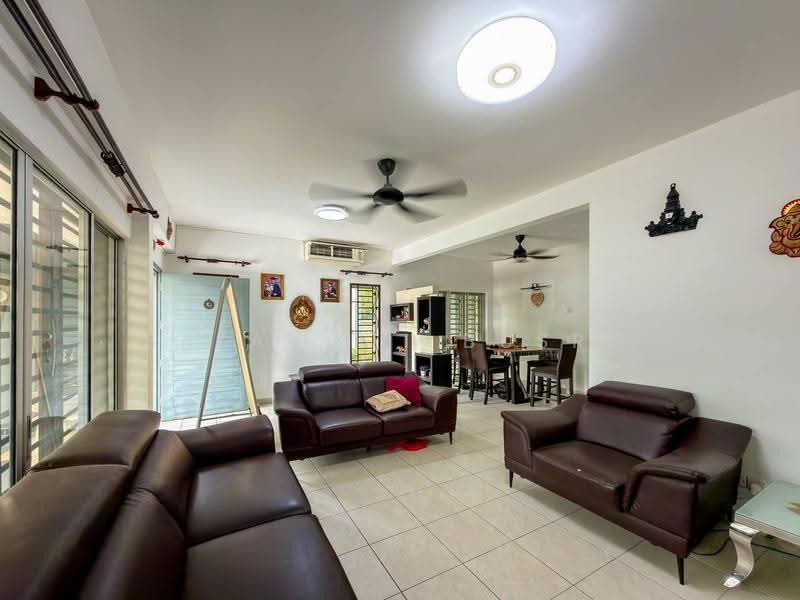 2-storey Terraced House for Sale in Taman Puchong Prima (Puchong) - Salawati Busro - Living Room - PropertyGuru.com.my