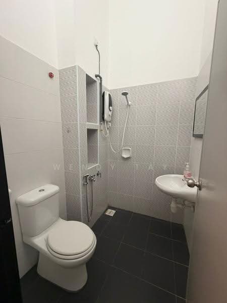 2-storey Terraced House for Rent in Setia Eco Village (Gelang Patah) - Wendy Tay - Bathroom - PropertyGuru.com.my