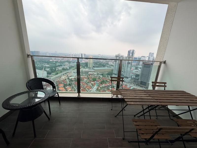 Kediaman Servis untuk Dijual di TriTower Residence @ Johor Bahru Sentral - Lewis Neow - Balcony - PropertyGuru.com.my