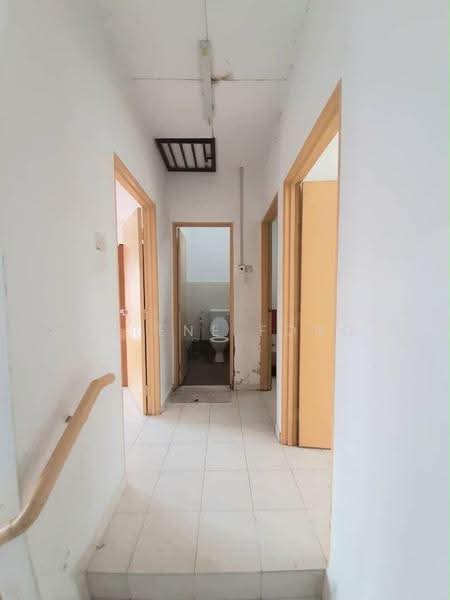 2-storey Terraced House for Sale in Taman Nusantara (Iskandar Puteri (Nusajaya)) - Ferene Fong - Corridor - PropertyGuru.com.my
