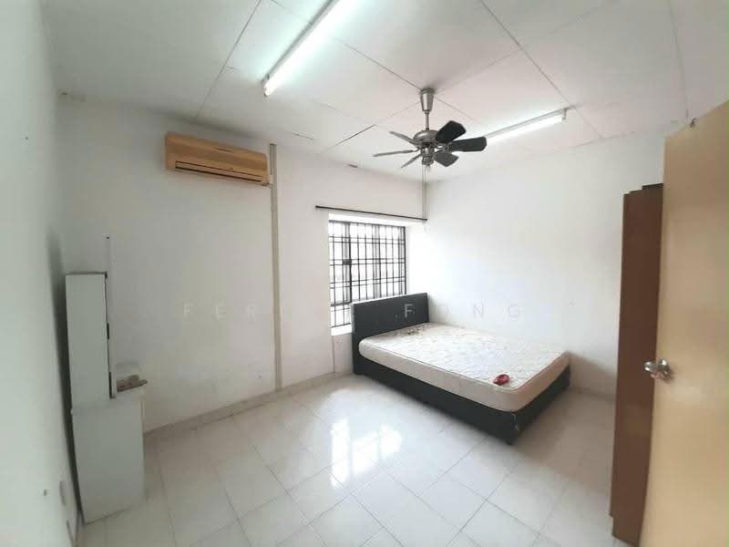 2-storey Terraced House for Sale in Taman Nusantara (Iskandar Puteri (Nusajaya)) - Ferene Fong - Bedroom - PropertyGuru.com.my