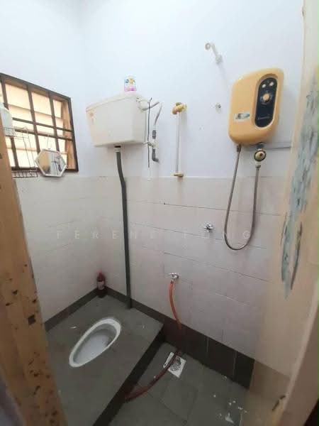 2-storey Terraced House for Sale in Taman Nusantara (Iskandar Puteri (Nusajaya)) - Ferene Fong - Bathroom - PropertyGuru.com.my