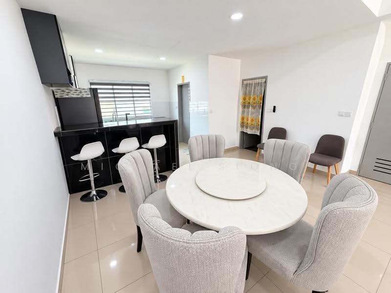 2-storey Terraced House for Rent in Bandar Gamuda Gardens (Rawang) - Michael Siong - Kitchen - PropertyGuru.com.my