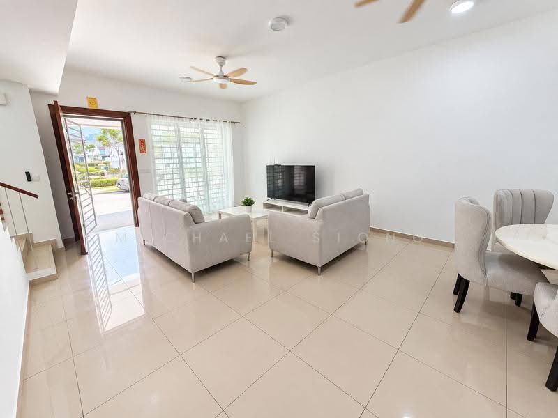 2-storey Terraced House for Rent in Bandar Gamuda Gardens (Rawang) - Michael Siong - Living Room - PropertyGuru.com.my