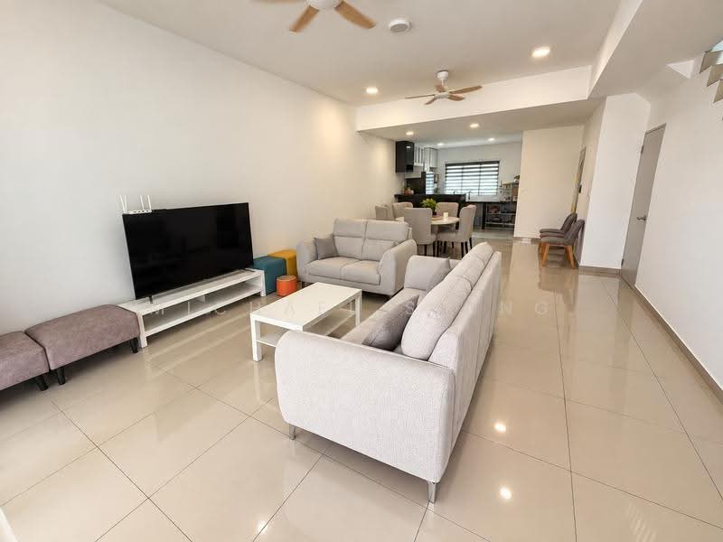 2-storey Terraced House for Rent in Bandar Gamuda Gardens (Rawang) - Michael Siong - Living Room - PropertyGuru.com.my