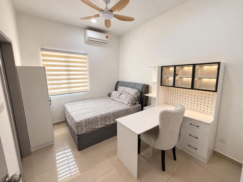 2-storey Terraced House for Rent in Bandar Gamuda Gardens (Rawang) - Michael Siong - Bedroom - PropertyGuru.com.my