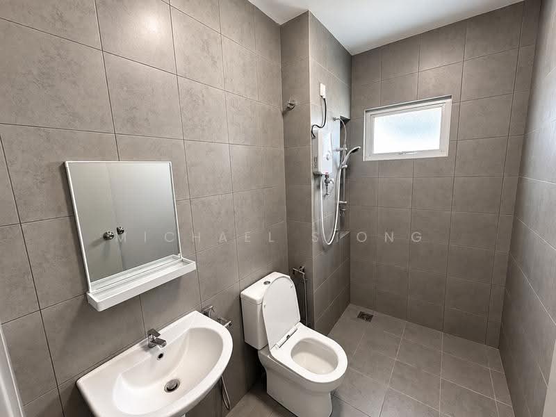 2-storey Terraced House for Rent in Bandar Gamuda Gardens (Rawang) - Michael Siong - Bathroom - PropertyGuru.com.my