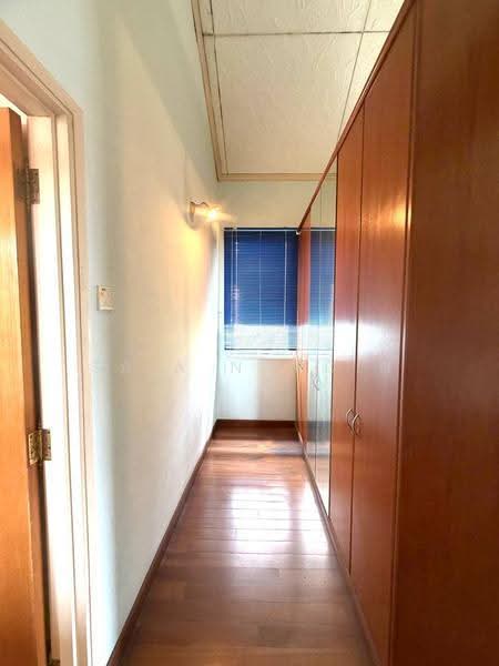 Rumah Banglo untuk Dijual di Kampung Tunku (Petaling Jaya) - Sa'a Nordin - Corridor - PropertyGuru.com.my