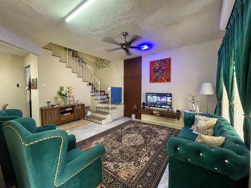 2-storey Terraced House for Sale in Kajang (Selangor) - Mahirah . - Living Room - PropertyGuru.com.my
