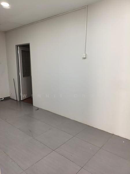 Shop for Rent in Kota Kemuning (Shah Alam) - Winnie Chow - Interior - PropertyGuru.com.my