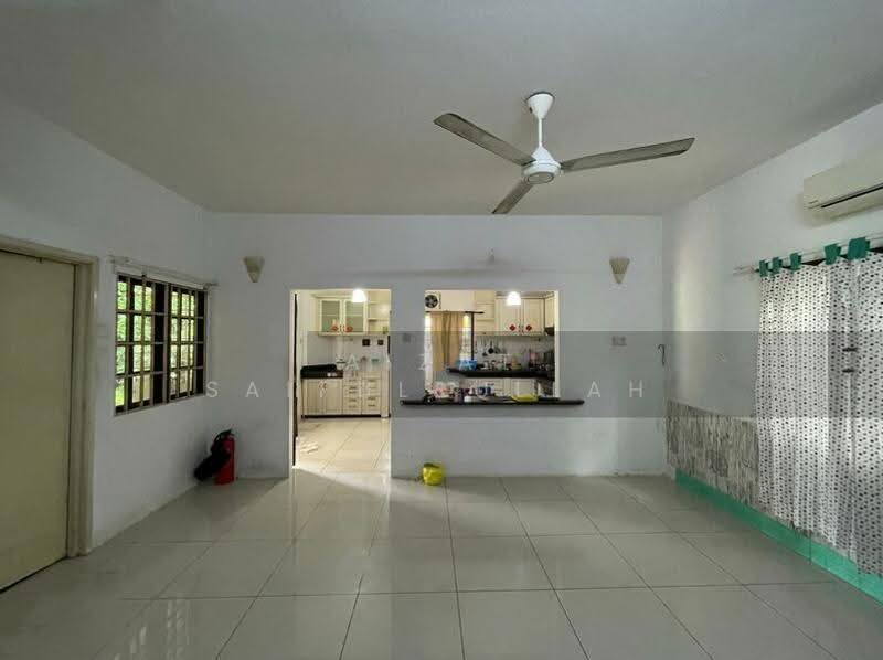 2-storey Terraced House for Sale in Petaling Jaya (Selangor) - Aizat Saifulrullah - Kitchen - PropertyGuru.com.my