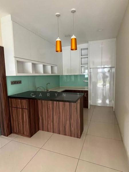 Semi-Detached House for Sale in Taman Nusa Idaman (Iskandar Puteri (Nusajaya)) - Caryn Ter - Kitchen - PropertyGuru.com.my