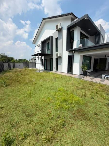 Semi-Detached House for Sale in Taman Nusa Idaman (Iskandar Puteri (Nusajaya)) - Caryn Ter - Exterior - PropertyGuru.com.my