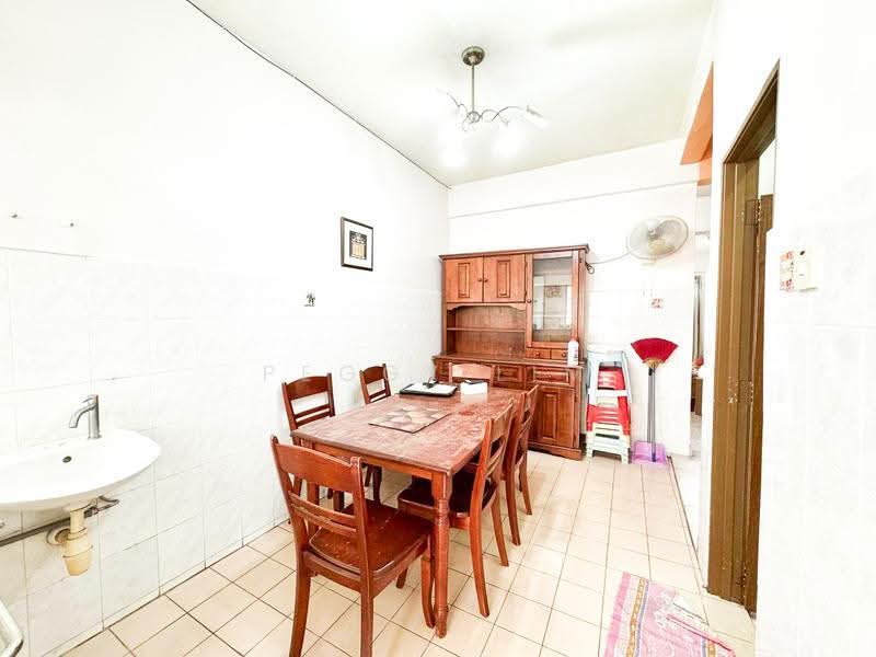 2-storey Terraced House for Sale in Shah Alam (Selangor) - Peggy Lim - Dining Room - PropertyGuru.com.my