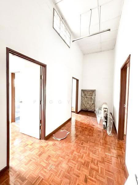 2-storey Terraced House for Sale in Shah Alam (Selangor) - Peggy Lim - Hallway - PropertyGuru.com.my