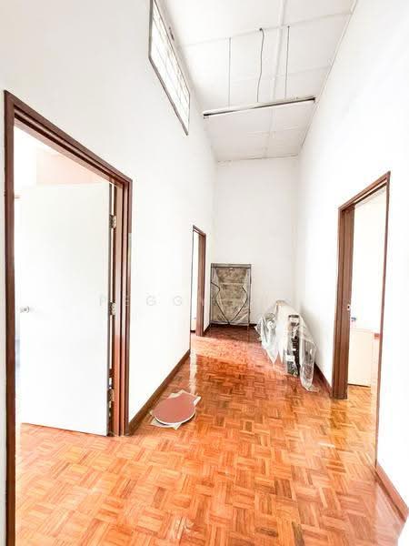 2-storey Terraced House for Sale in Shah Alam (Selangor) - Peggy Lim - Hallway - PropertyGuru.com.my