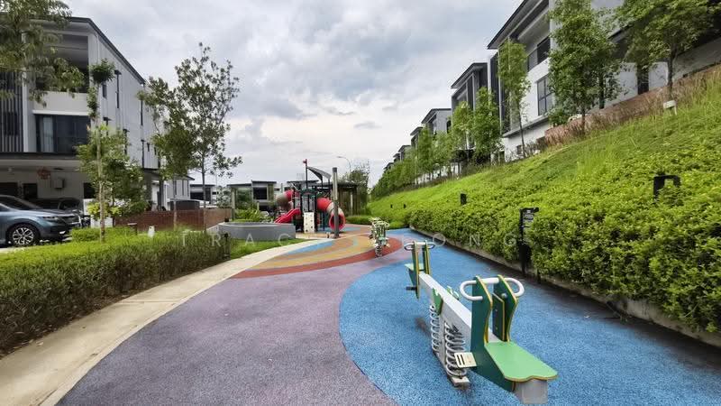 Rumah Kluster untuk Dijual di Bandar Bukit Puchong 2 (Puchong) - Tracy Leong - Exterior - PropertyGuru.com.my
