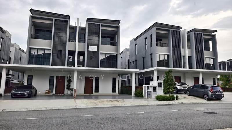 Rumah Kluster untuk Dijual di Bandar Bukit Puchong 2 (Puchong) - Tracy Leong - Exterior - PropertyGuru.com.my