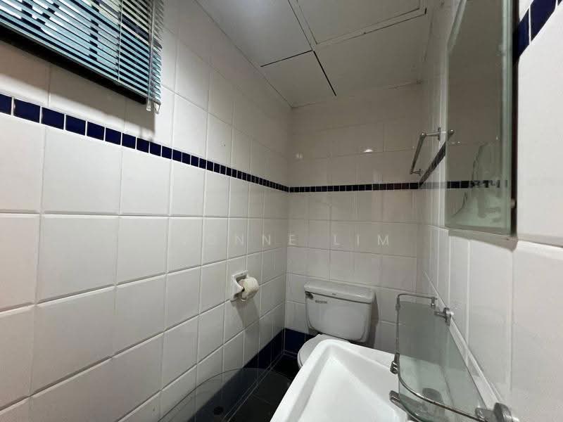 Kondominium untuk Dijual di The Habitat - Yvonne Lim - Bathroom - PropertyGuru.com.my