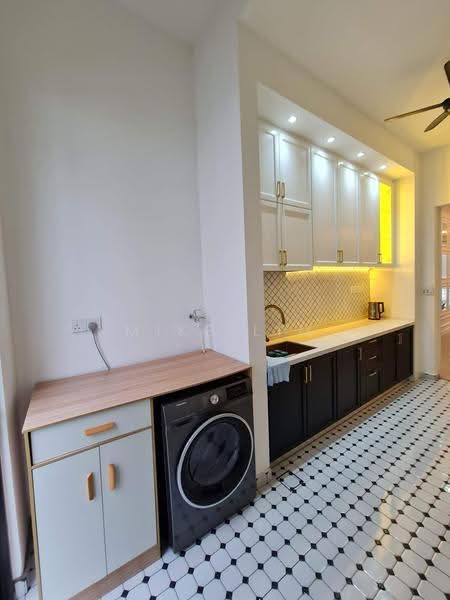 2-storey Terraced House for Sale in Eco Majestic (Semenyih) - Mike Lim - Kitchen - PropertyGuru.com.my