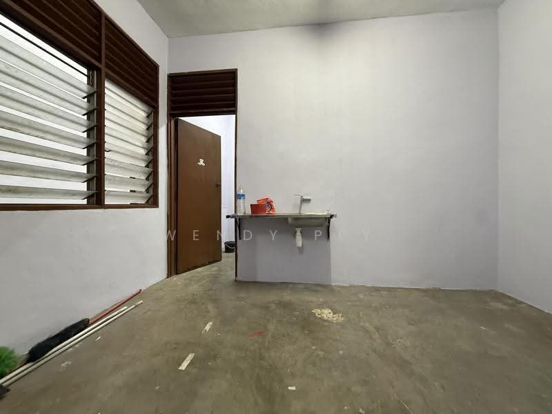 Shop / Office for Rent in Mak Mandin (Butterworth) - Wendy Pey - Interior - PropertyGuru.com.my