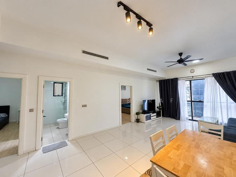 Kediaman Servis untuk Dijual di M City - Amirul Ashraff - Living Room - PropertyGuru.com.my