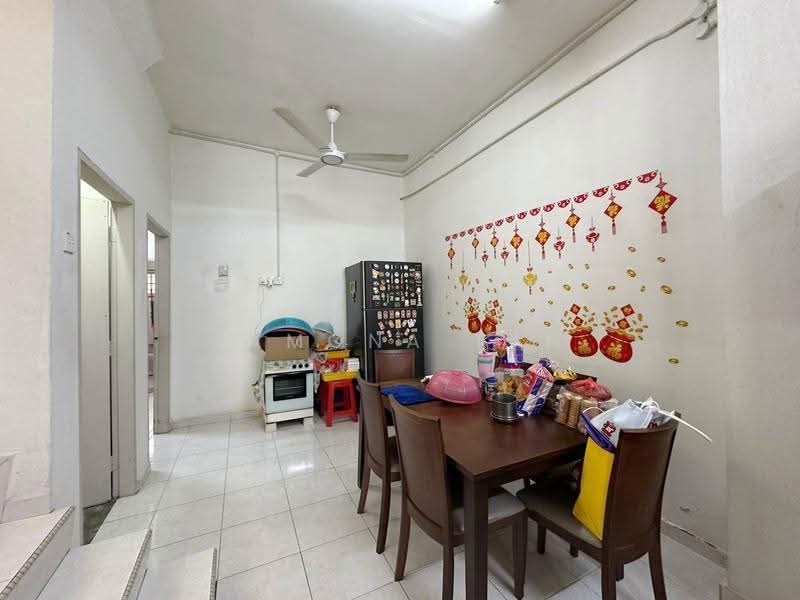 2-storey Terraced House for Sale in Taman Pandan Indah (Klebang) - Ramona Tan - Kitchen - PropertyGuru.com.my