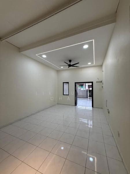 1-storey Terraced House for Sale in Taman Puteri Wangsa (Ulu Tiram) - Lik Xuan Chai - Living Room - PropertyGuru.com.my