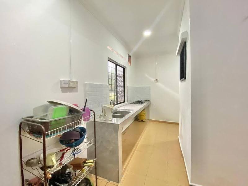 2-storey Terraced House for Sale in Banting (Selangor) - Mohd Faizal - Kitchen - PropertyGuru.com.my