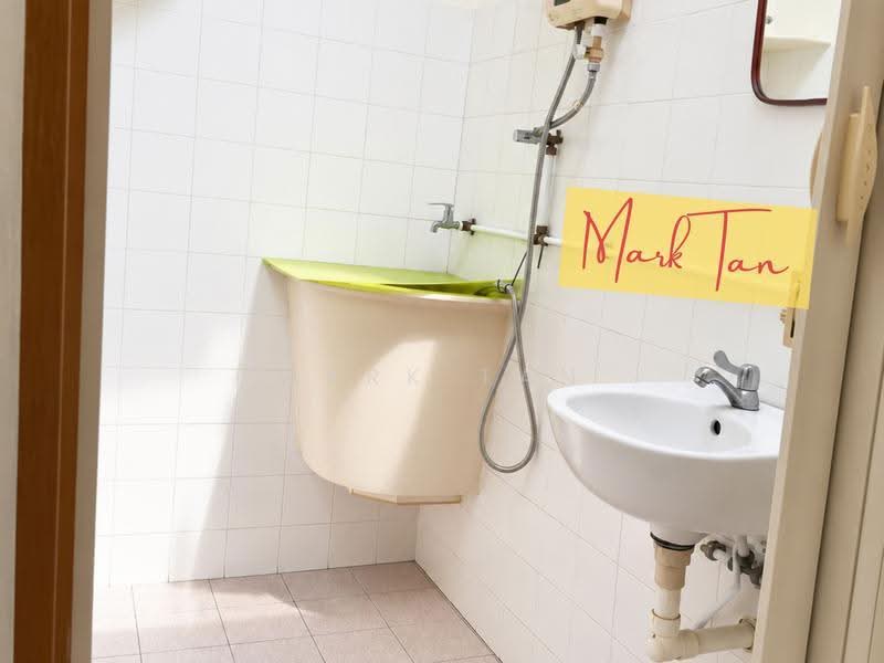 1-storey Terraced House for Sale in George Town (Penang) - Mark Tan - Bathroom - PropertyGuru.com.my