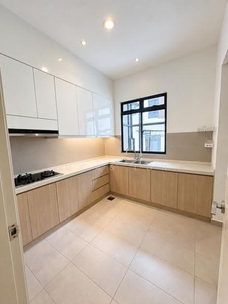 Semi-Detached House for Sale in Bandar Seri Coalfields (Sungai Buloh) - Lucas Loh - Kitchen - PropertyGuru.com.my