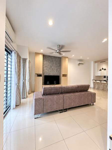 Semi-Detached House for Sale in Bandar Seri Coalfields (Sungai Buloh) - Lucas Loh - Living Room - PropertyGuru.com.my