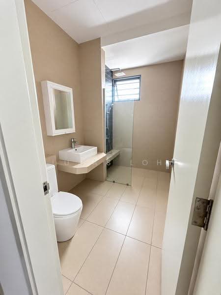 Semi-Detached House for Sale in Bandar Seri Coalfields (Sungai Buloh) - Lucas Loh - Bathroom - PropertyGuru.com.my