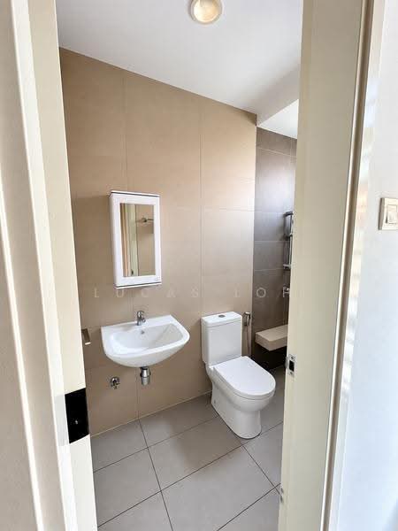 Semi-Detached House for Sale in Bandar Seri Coalfields (Sungai Buloh) - Lucas Loh - Bathroom - PropertyGuru.com.my