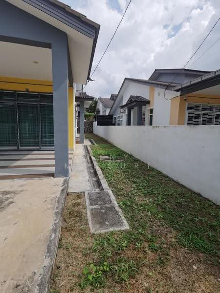 Rumah Berkembar untuk Dijual di Bandar Primer Kluang (Kluang) - Tiny Mansuri - PropertyGuru.com.my