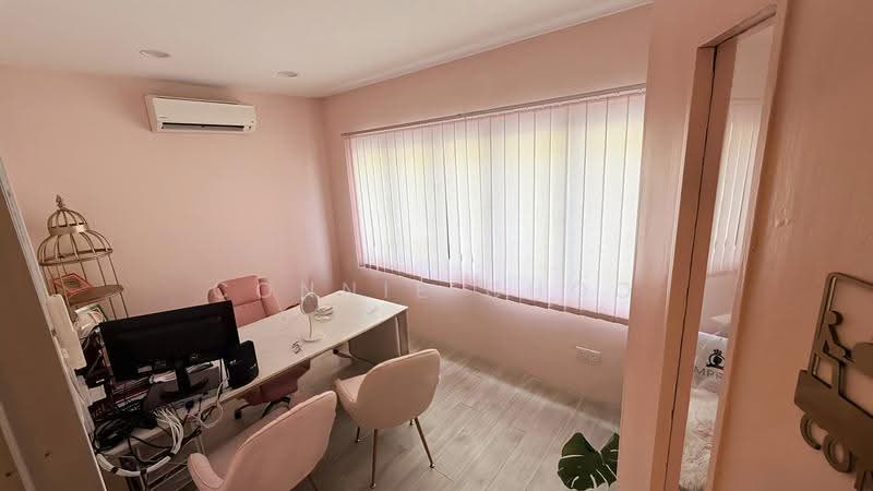 Retail Office for Rent in Vista Valley (Semenyih) - Connie Choo - Study - PropertyGuru.com.my