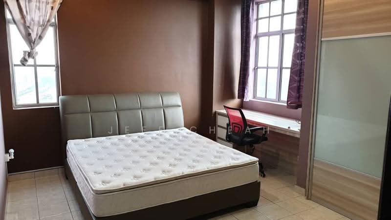 Condominium for Sale at Greenview Residence - Jeff Cheah - Bedroom - PropertyGuru.com.my