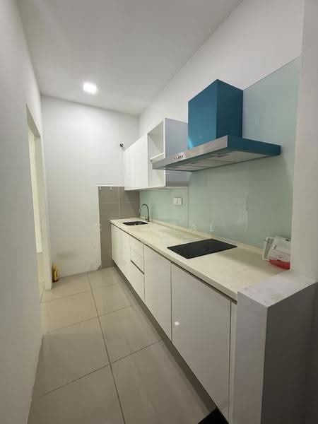 Service Residence for Sale at 8Scape Residence @ Sutera - Crystal Kong - Kitchen - PropertyGuru.com.my