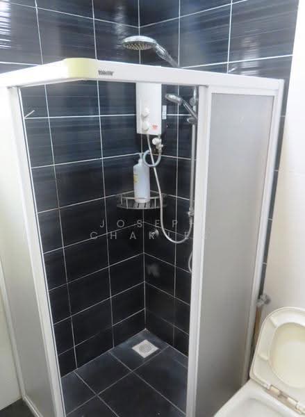 Hotel / Resort for Sale in Port Dickson (Negeri Sembilan) - Joseph Charles - Bathroom - PropertyGuru.com.my