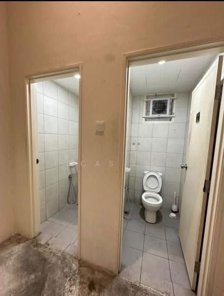 Shop for Rent in Sungai Nibong Besar (Bayan Lepas) - Lucas Lim - Bathroom - PropertyGuru.com.my