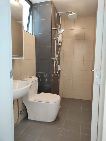 Kediaman Servis untuk Disewa di Bayu Residensi - Ameer Mujahid - Bathroom - PropertyGuru.com.my