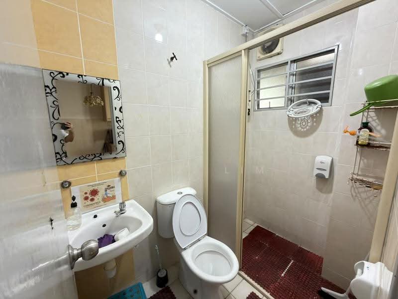 Rumah Teres 2.5-Tingkat untuk Disewa di Denai Alam (Shah Alam) - Vince Lim - Bathroom - PropertyGuru.com.my